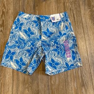 Stella Parker Shorts 6 NWT